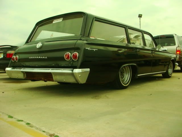 http://i303.photobucket.com/albums/nn122/lukenlutter/62wagon032.jpg