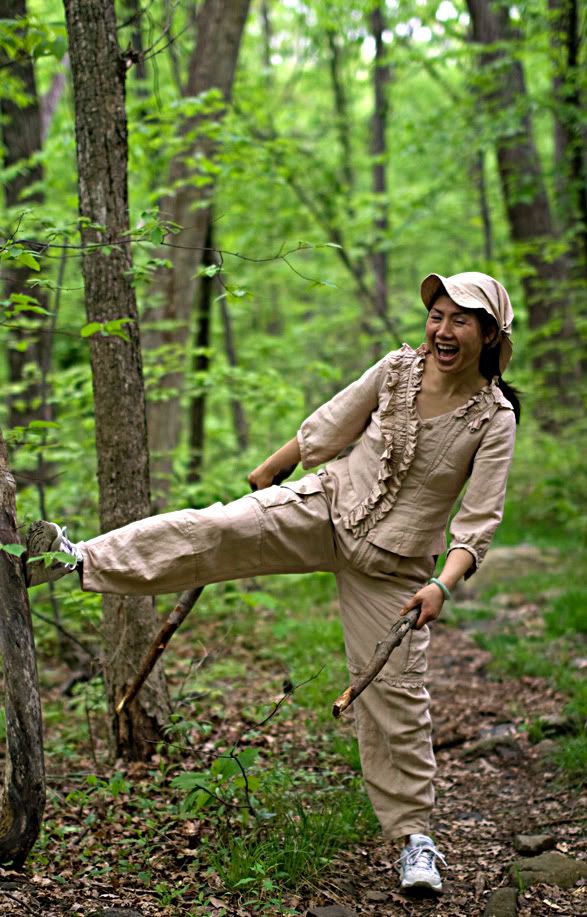 IMAGE: http://i303.photobucket.com/albums/nn125/reisset/jtoppbm3.jpg