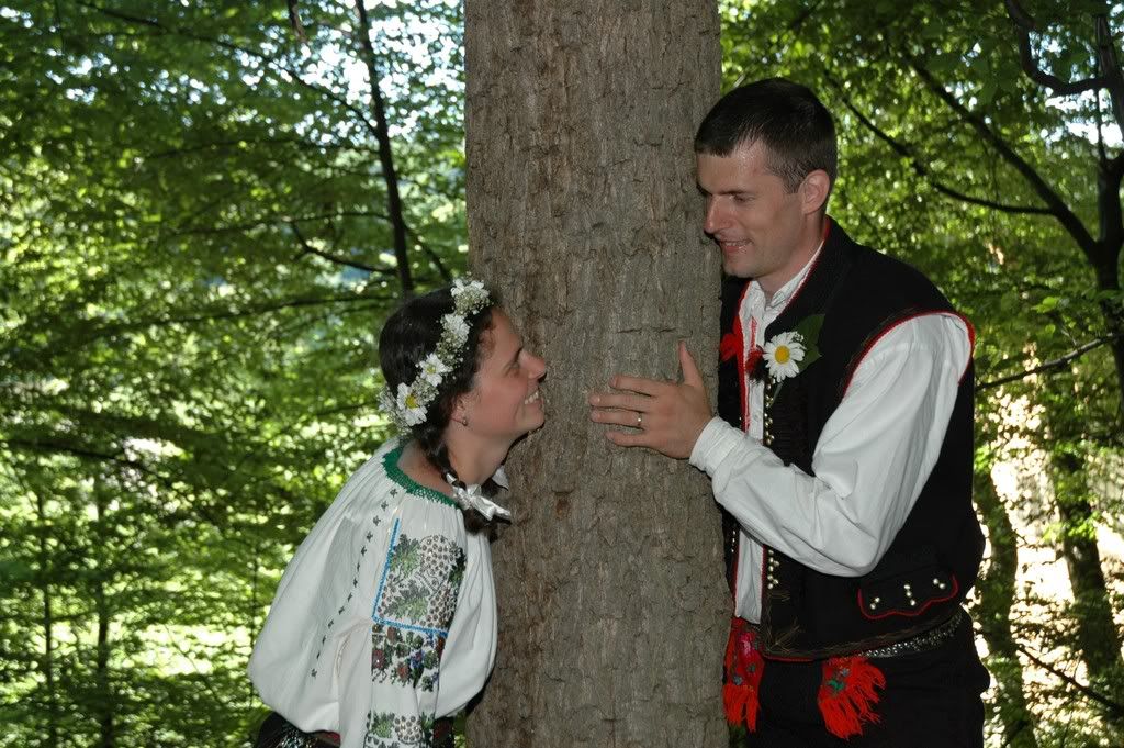 Dragobete - hide-and-seek Pictures, Images and Photos