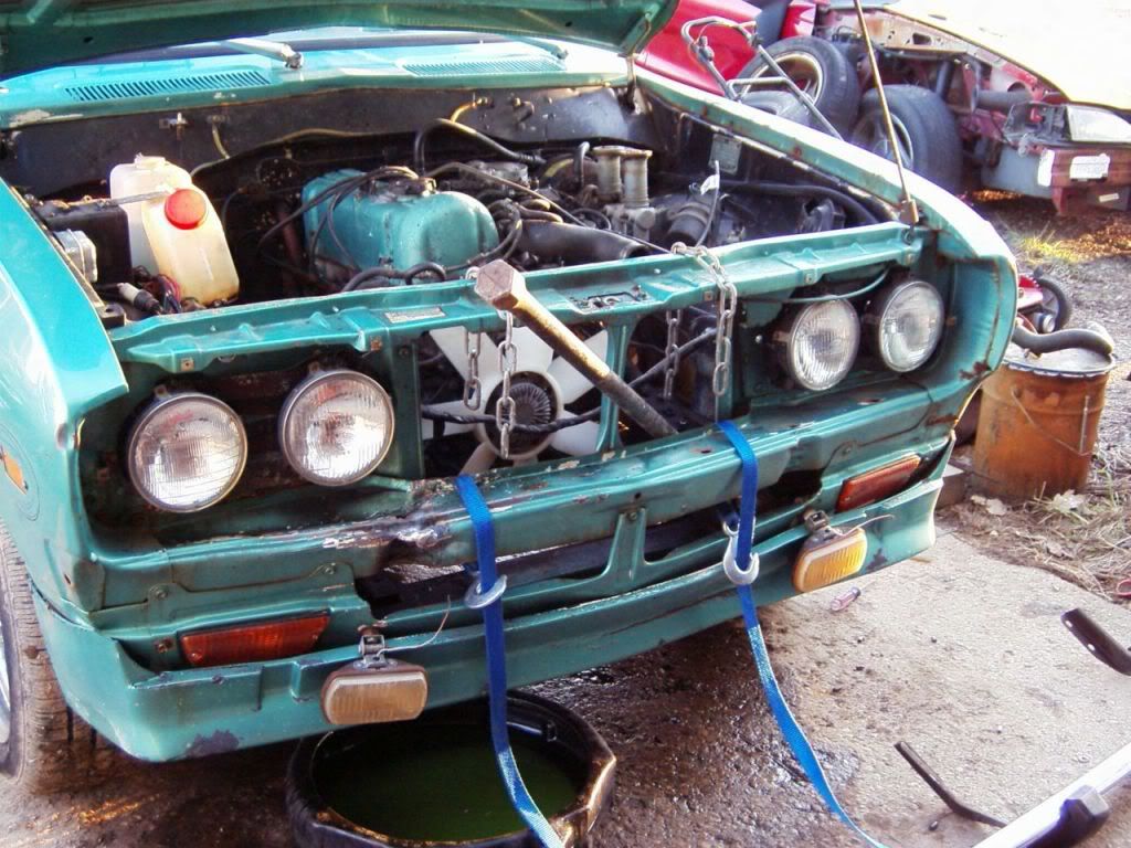 77DatsunCrashRepair1.jpg