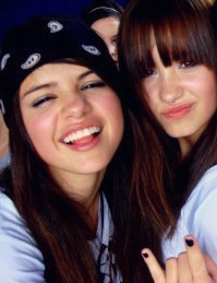 sisterz.png Selena and Demi image by angel_kaitlyn_bffl