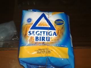 Segitiga Biru Flour