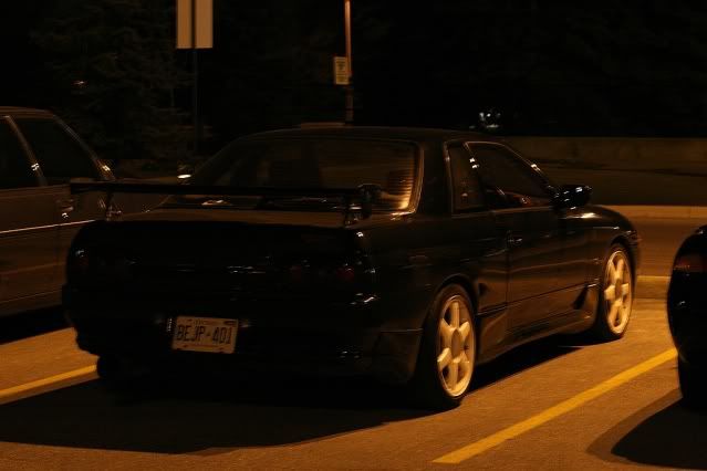 http://i303.photobucket.com/albums/nn149/SilviaKid77/Son240sx%20Meet1/30d509.jpg