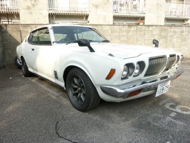 2000GT-XNISSAN1975-FENDERSIGNALS.jpg